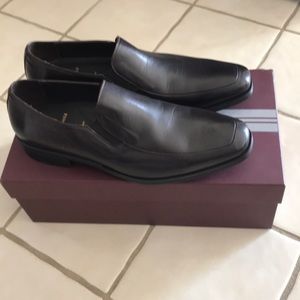 NIB Bruno Magli Dress Shoe (size 9.5)